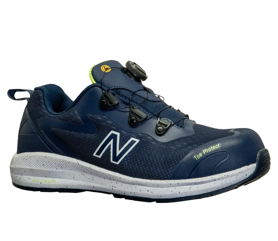 New Balance sikkerhedssko i mørkeblå med drejelukning, ESD-godkendelse og Toe Protect tåkappe til industri og lagerarbejde. Personlig sikkerhedsudstyr.